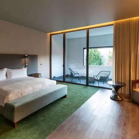 Hilton Porto Gaia Отель Вила-Нова-ди-Гая