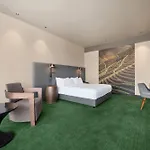 Hotel Hilton Porto Gaia 5*