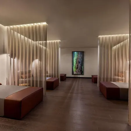 Отель Hilton Porto Gaia