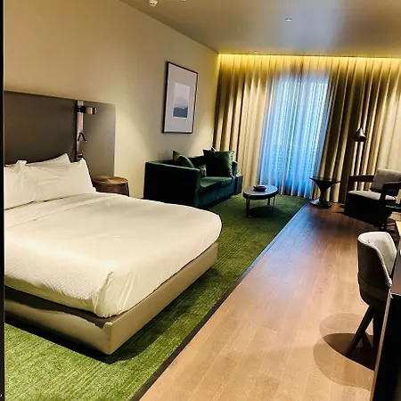 Hilton Porto Gaia 5* Vila Nova de Gaia