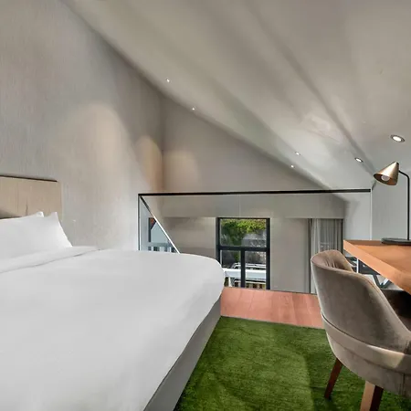 Hilton Porto Gaia 5*