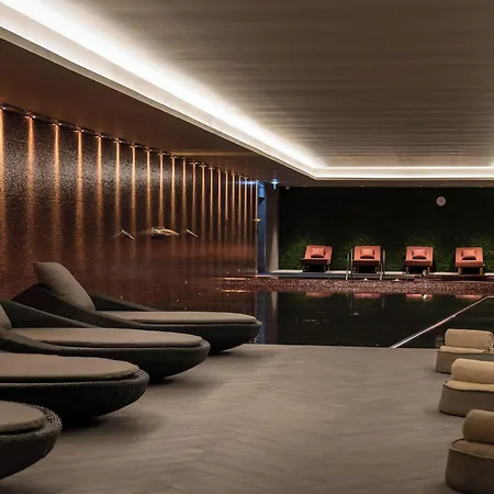 Hilton Porto Gaia 5* Vila Nova de Gaia
