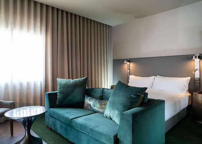 Hotel Hilton Porto Gaia 5*