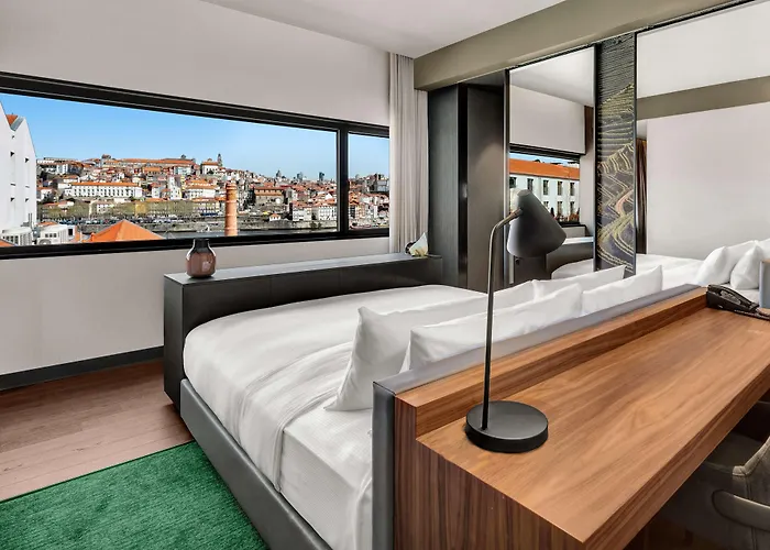Hilton Porto Gaia 5*